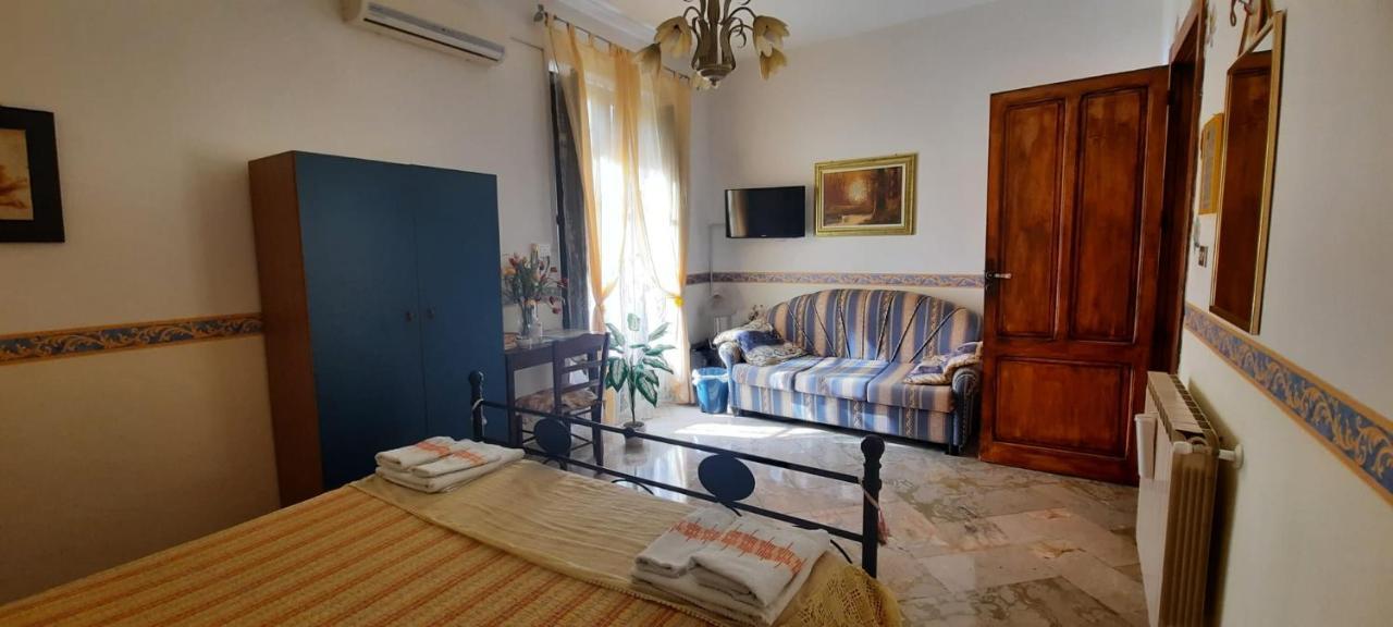 B&B Le 4 Stagioni Sul Viale, Belvedere Di Агридженто Екстериор снимка