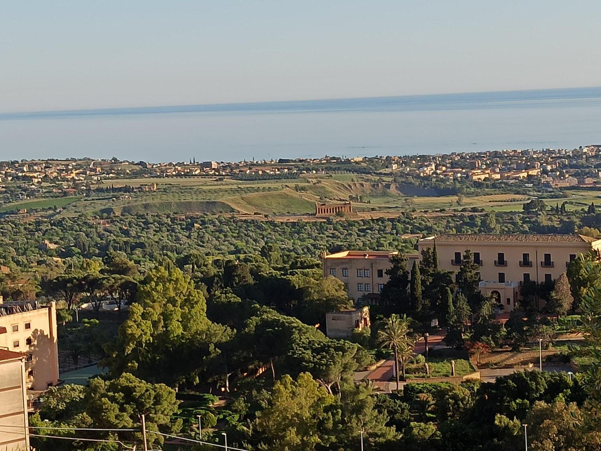B&B Le 4 Stagioni Sul Viale, Belvedere Di Агридженто Екстериор снимка
