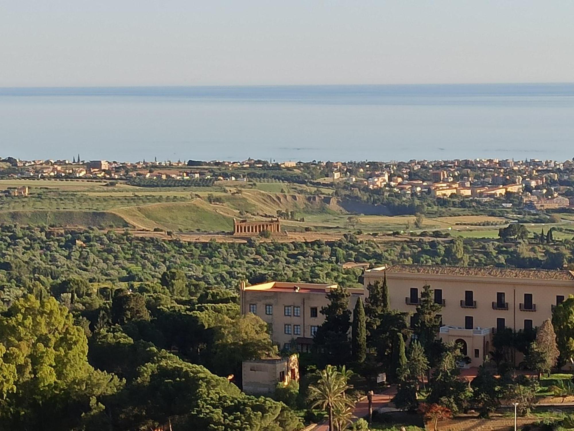 B&B Le 4 Stagioni Sul Viale, Belvedere Di Агридженто Екстериор снимка