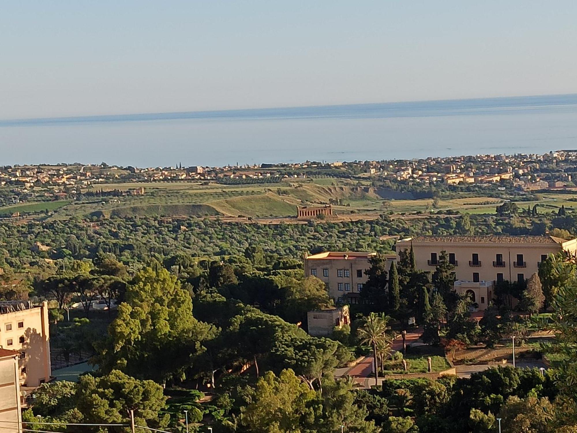 B&B Le 4 Stagioni Sul Viale, Belvedere Di Агридженто Екстериор снимка