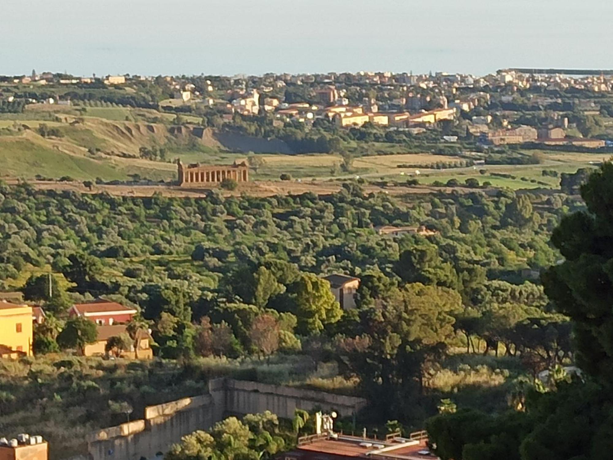 B&B Le 4 Stagioni Sul Viale, Belvedere Di Агридженто Екстериор снимка